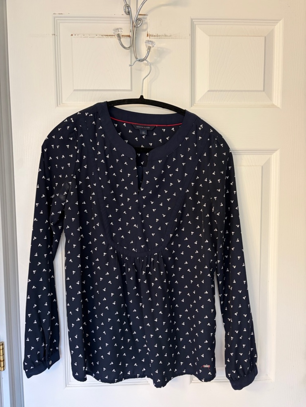 Tommy Hilfiger Navy Blouse with White Geometric Print